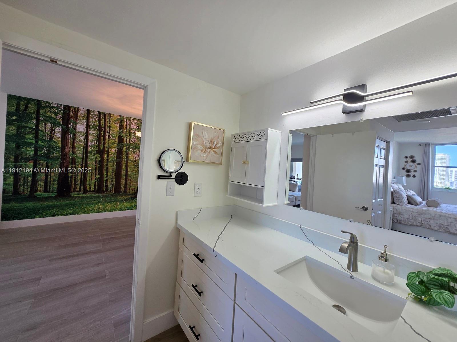 image Arlen House Condo42