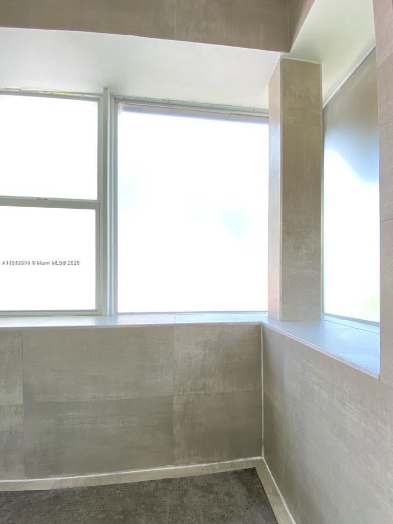 1890 Brickell Ave #4 Miami, FL 33129