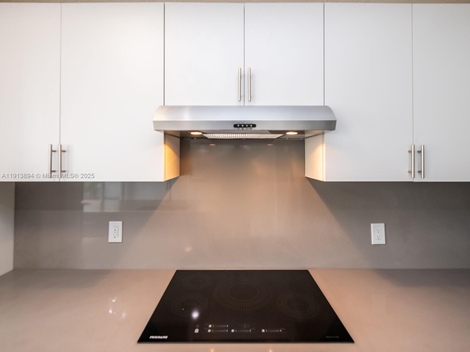 20729 NE 32nd Ave Aventura, FL 33180