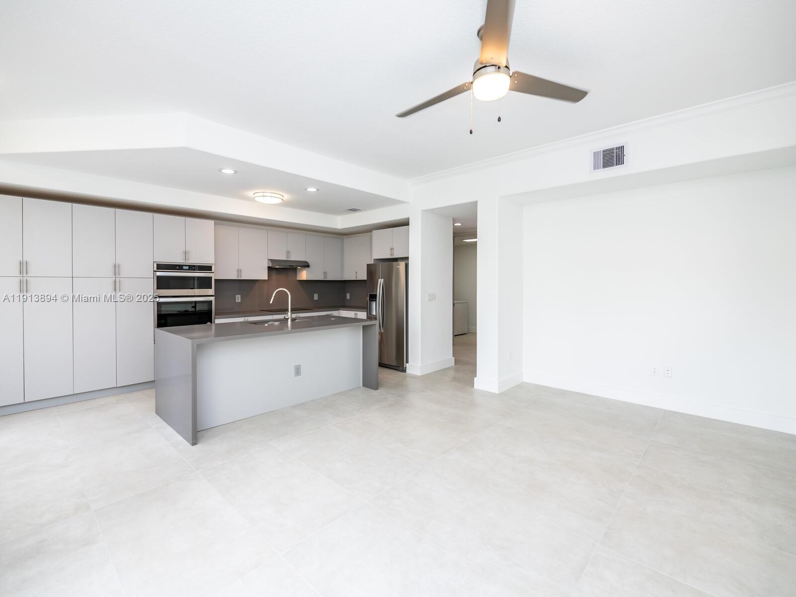 20729 NE 32nd Ave Aventura, FL 33180