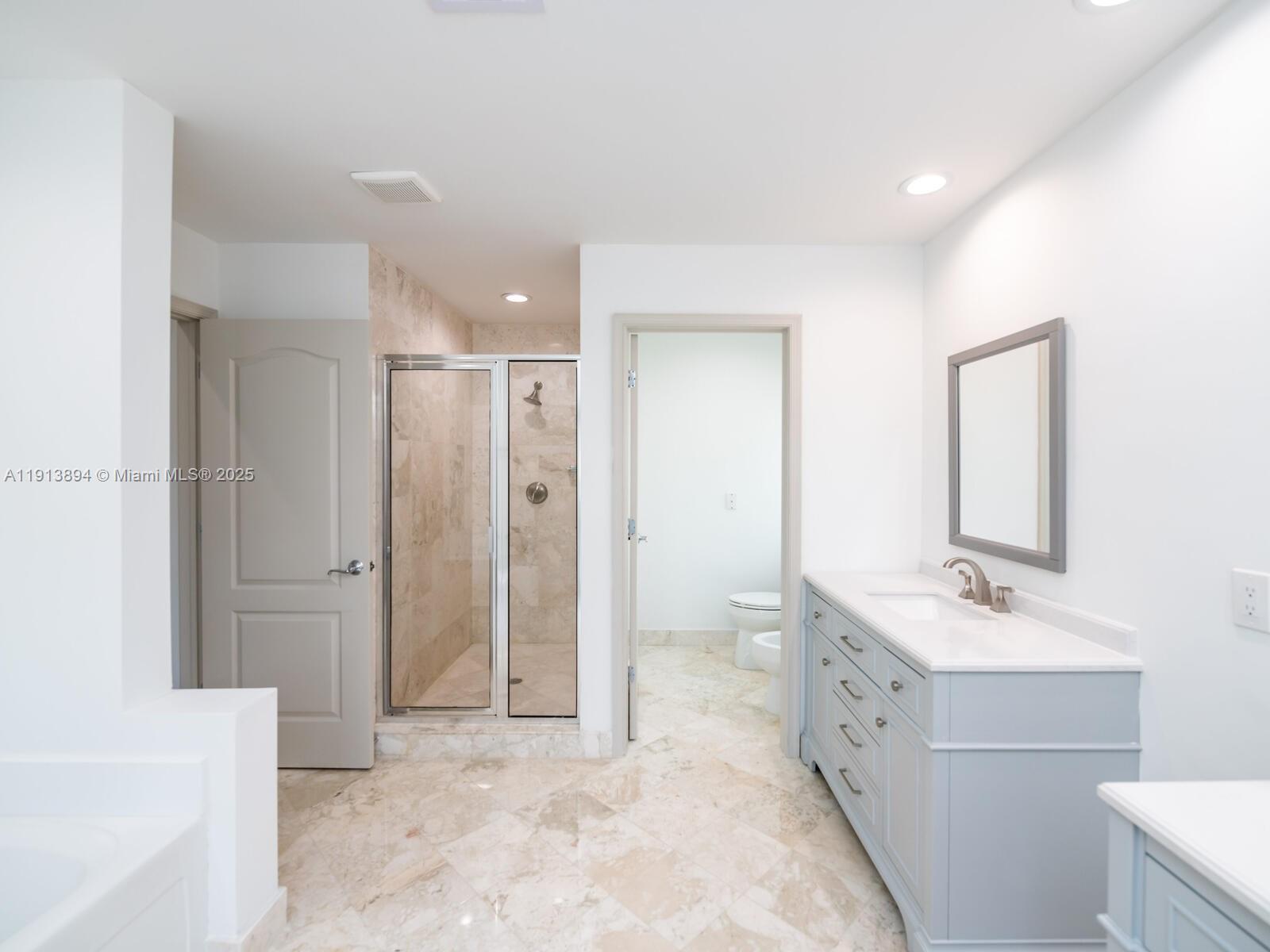 20729 NE 32nd Ave Aventura, FL 33180