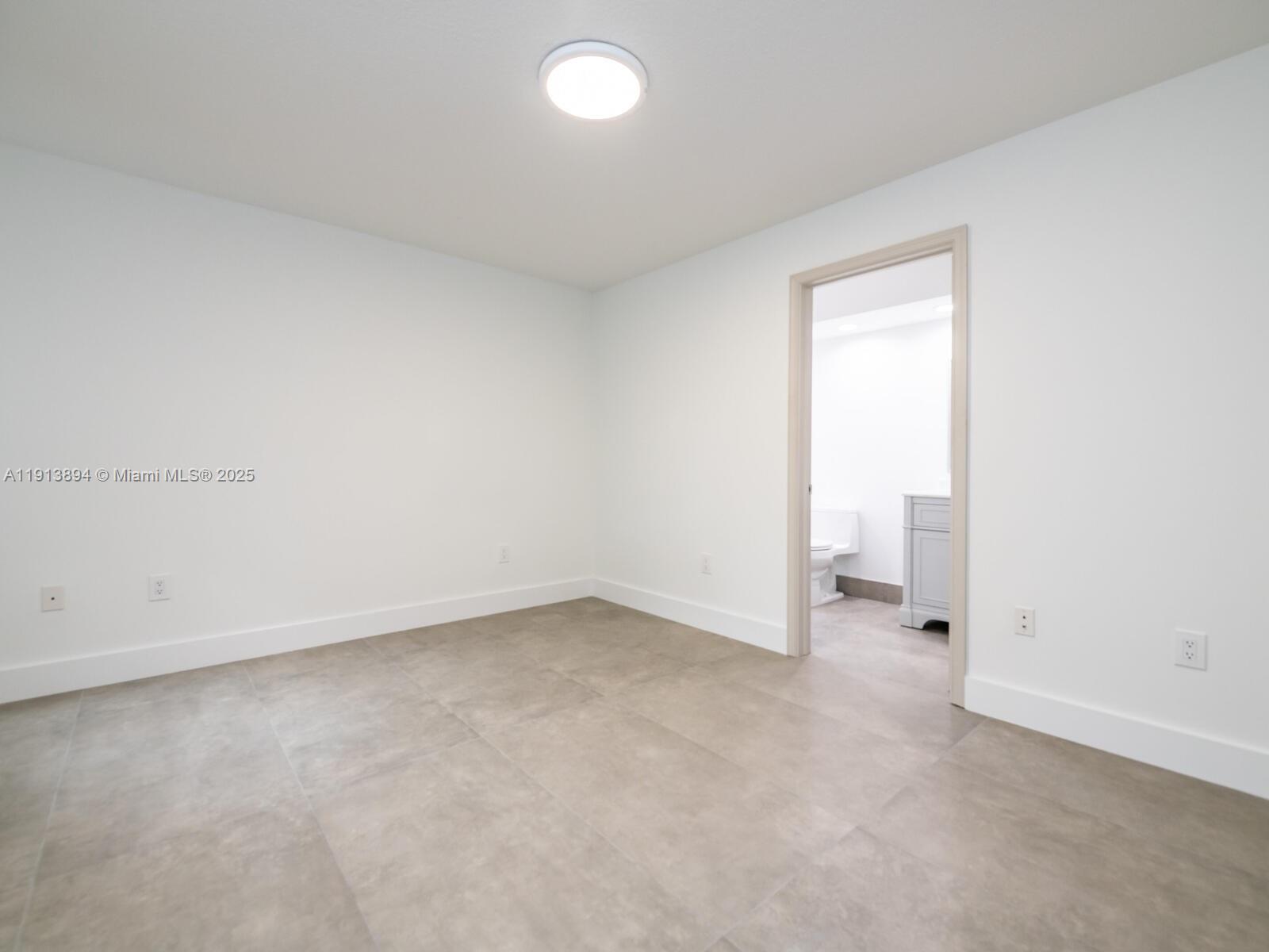 20729 NE 32nd Ave Aventura, FL 33180