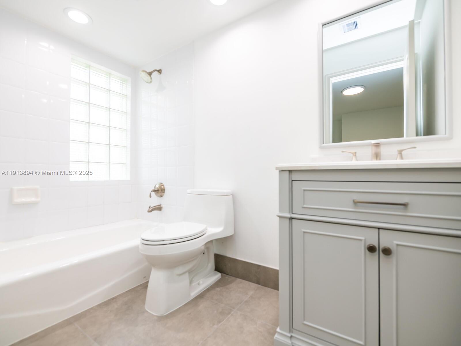 20729 NE 32nd Ave Aventura, FL 33180