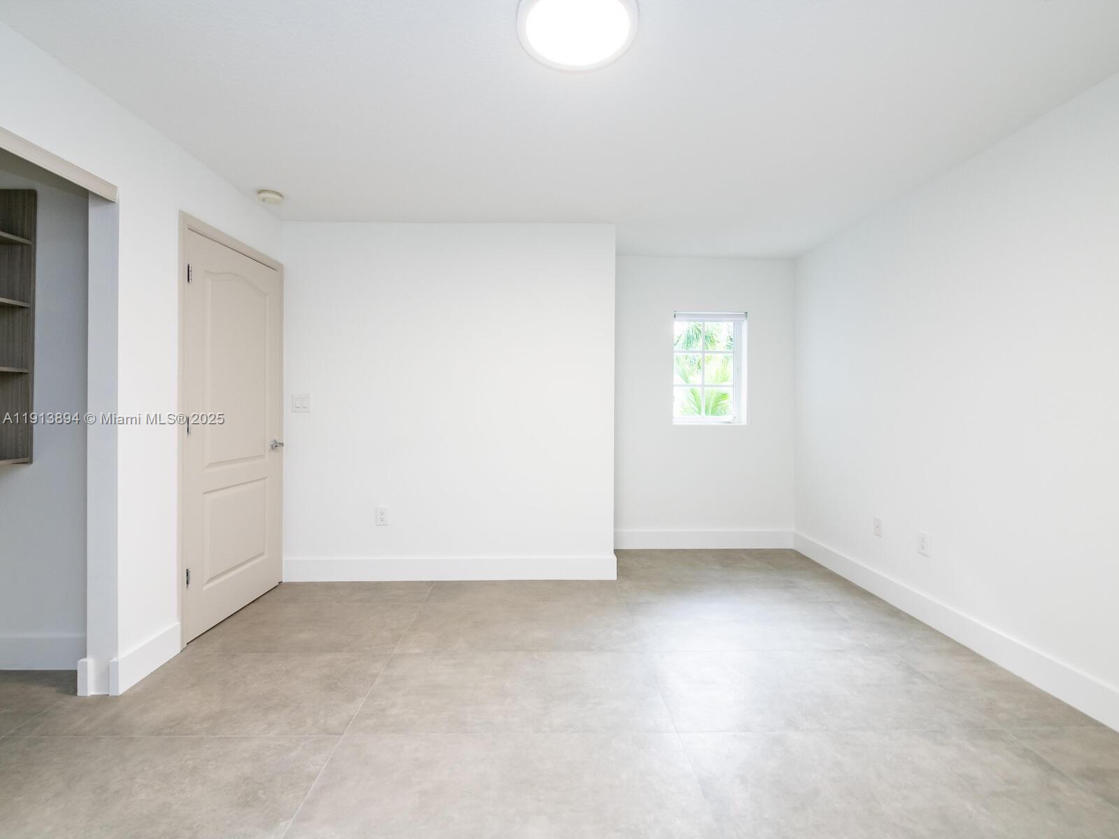 20729 NE 32nd Ave Aventura, FL 33180