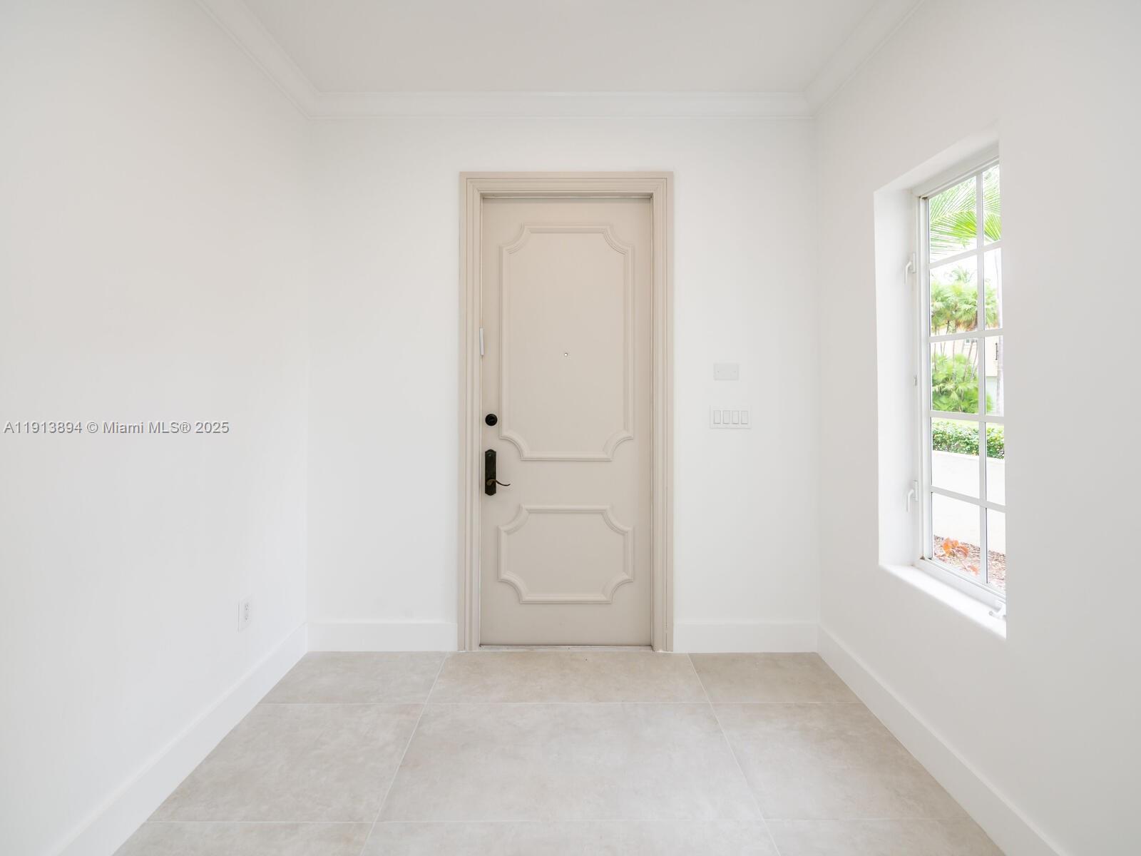 20729 NE 32nd Ave Aventura, FL 33180