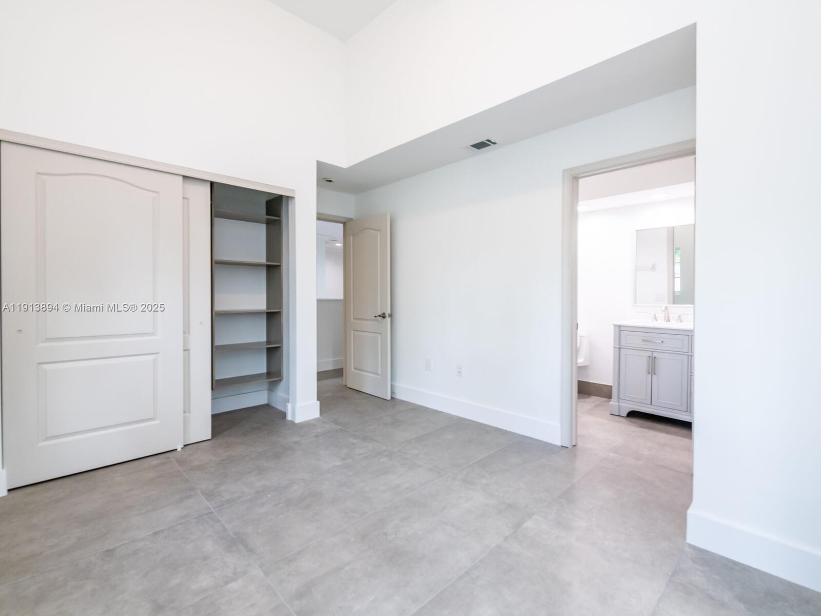 20729 NE 32nd Ave Aventura, FL 33180