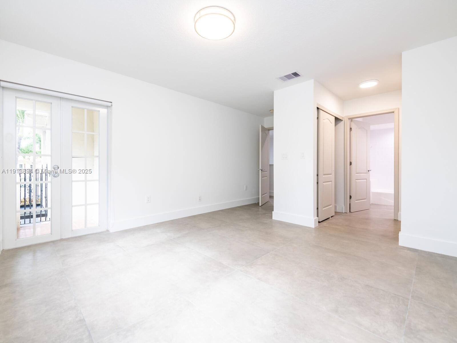 20729 NE 32nd Ave Aventura, FL 33180