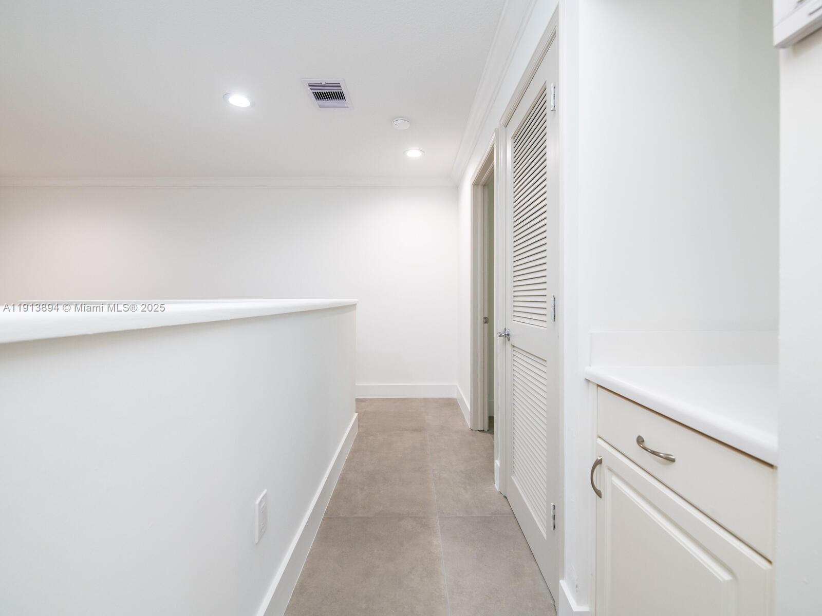 20729 NE 32nd Ave Aventura, FL 33180