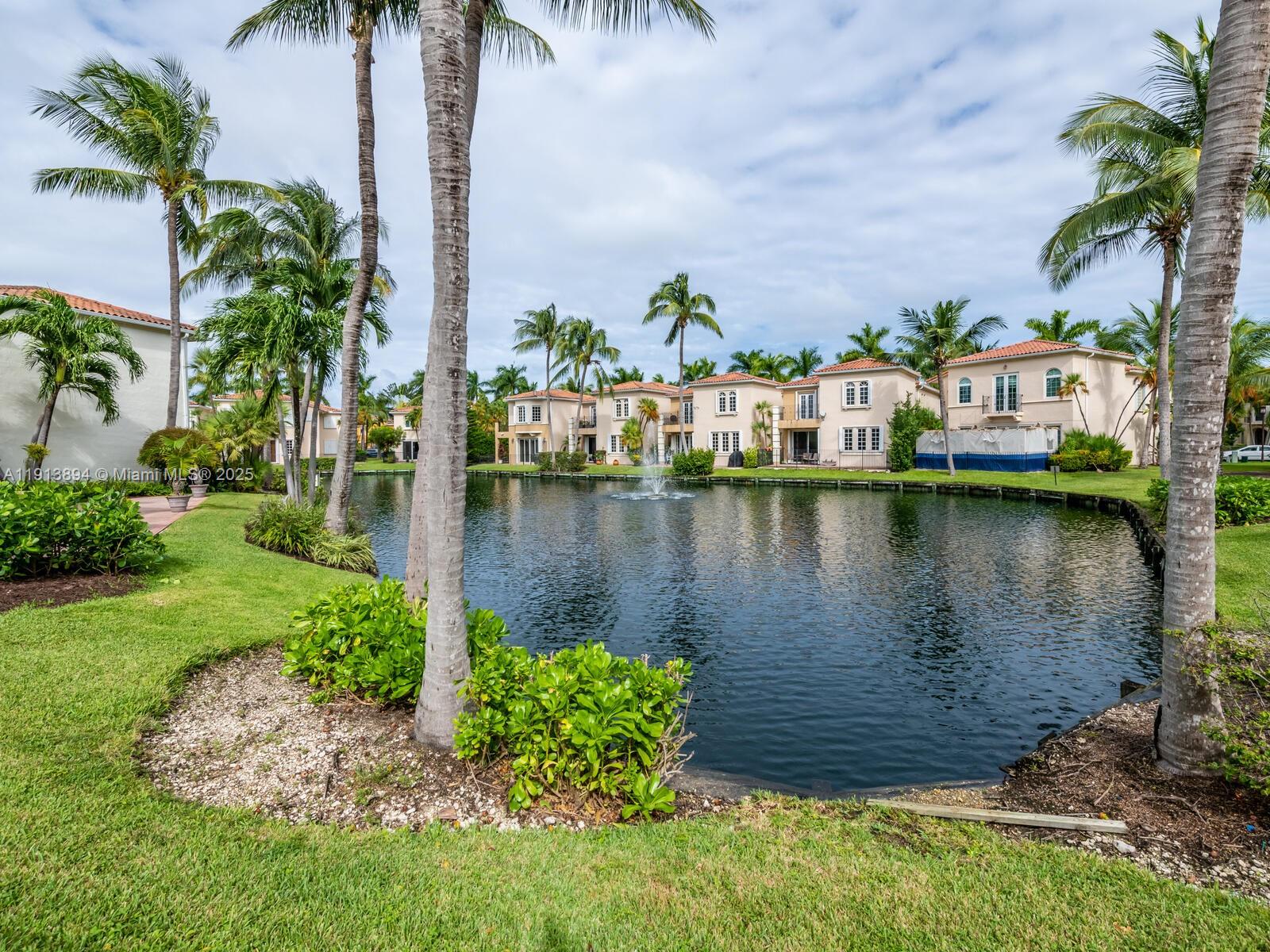 20729 NE 32nd Ave Aventura, FL 33180