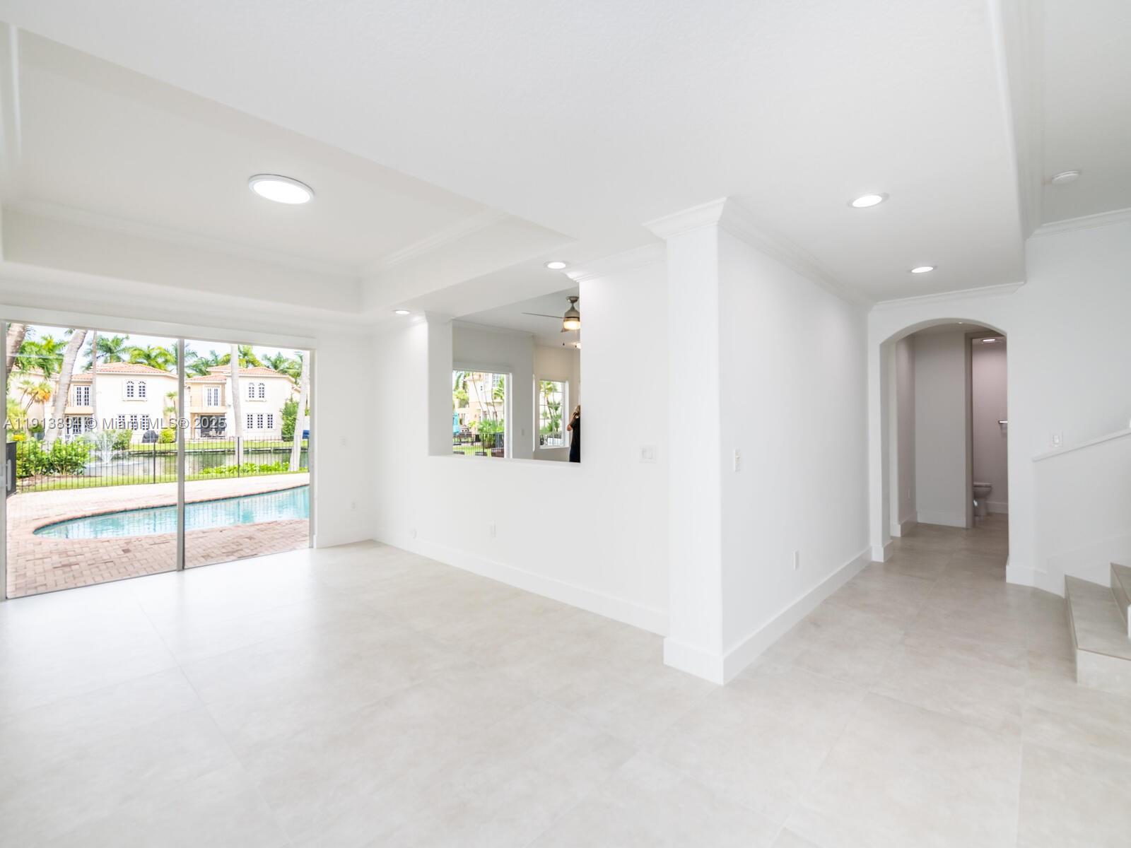 20729 NE 32nd Ave Aventura, FL 33180