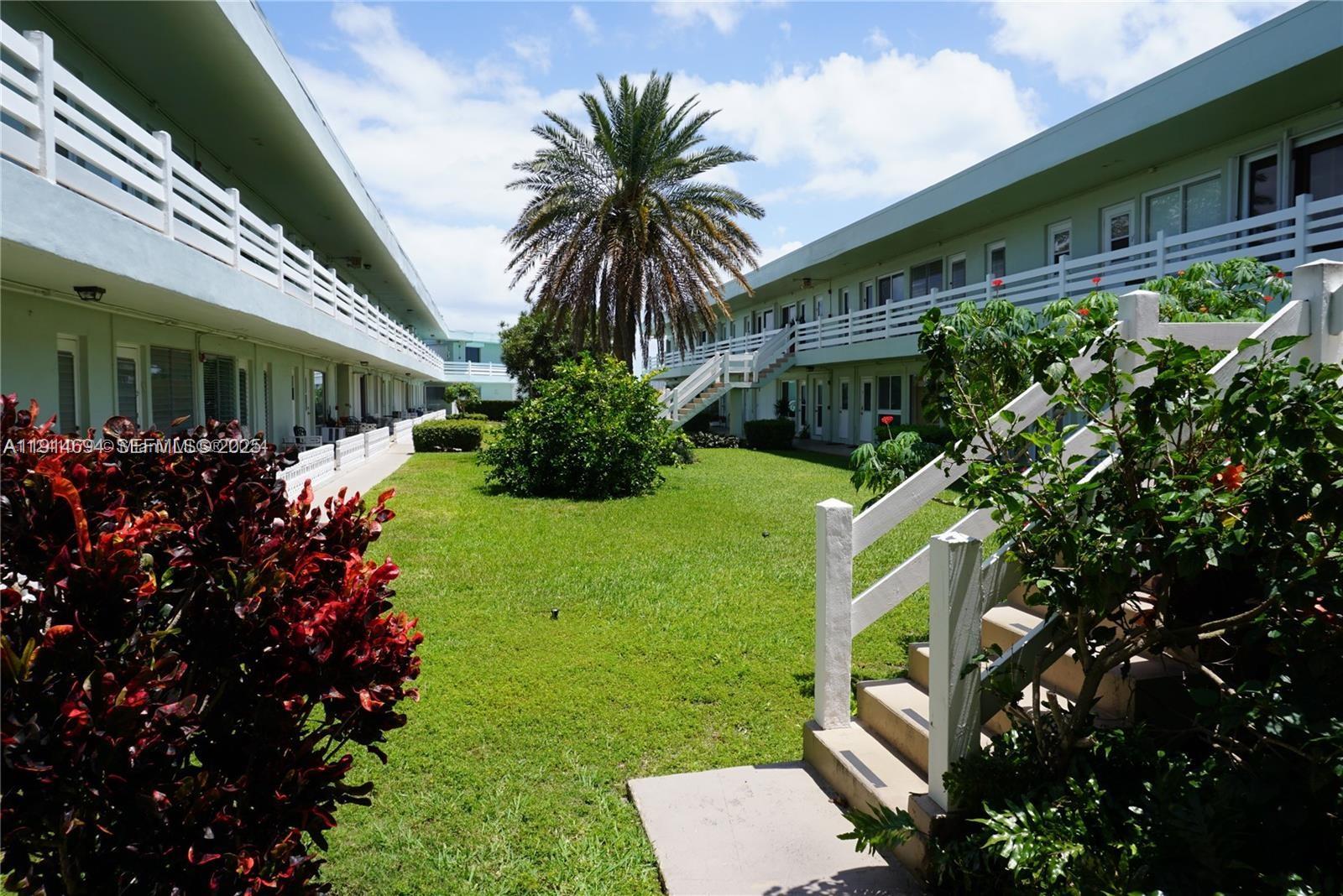 2700 NE 135th St #45 North Miami, FL 33181