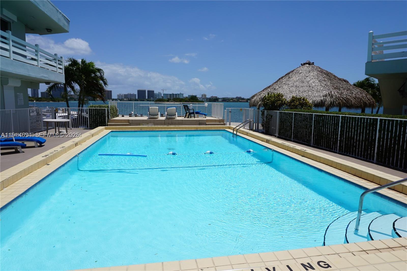 2700 NE 135th St #45 North Miami, FL 33181