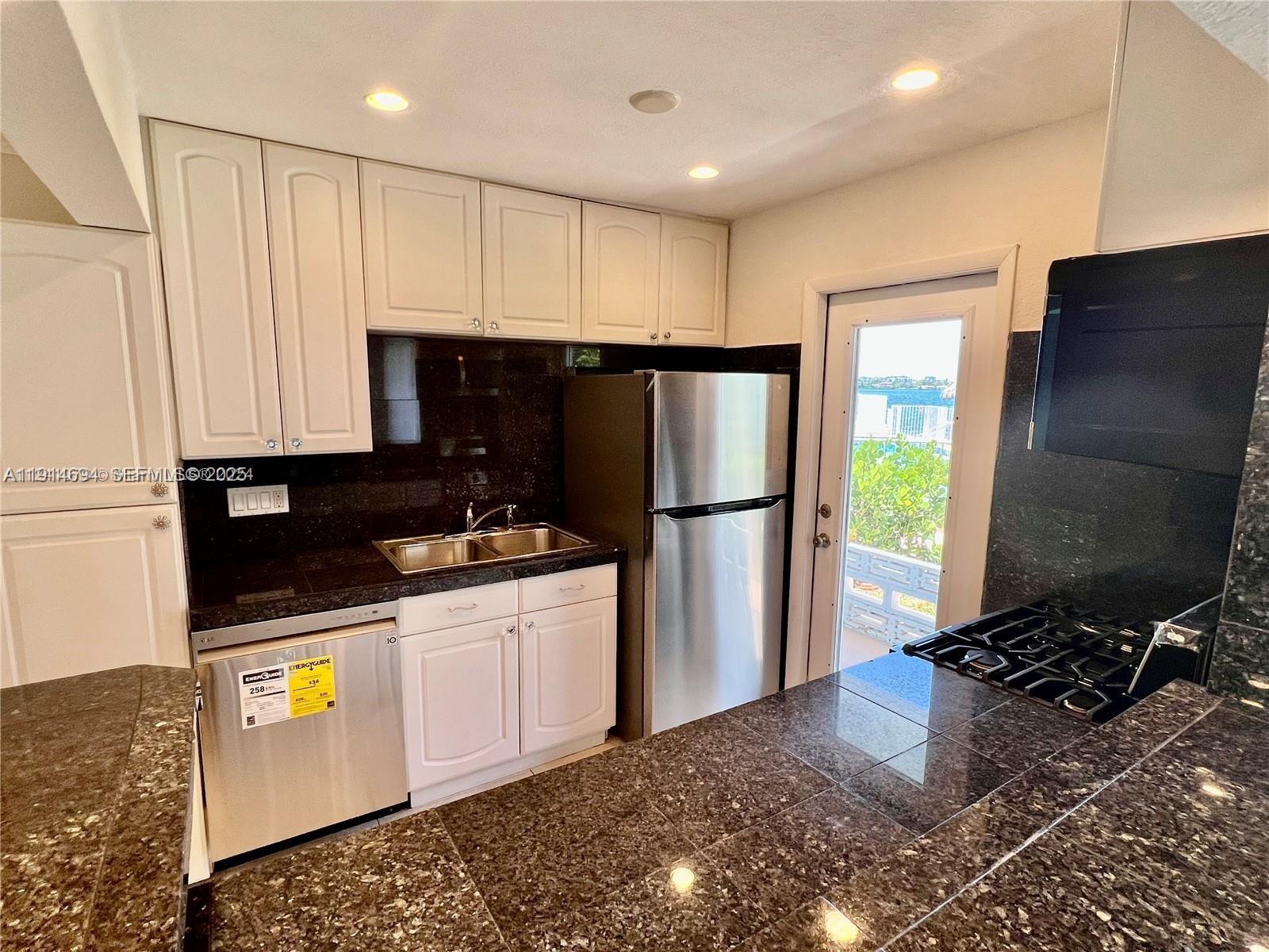 2700 NE 135th St #45 North Miami, FL 33181