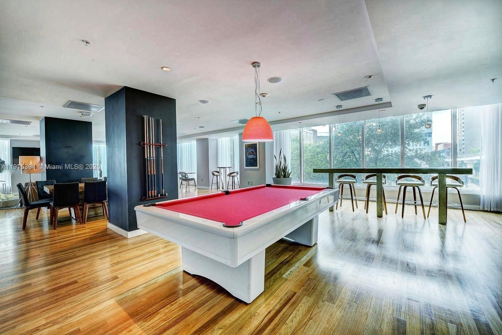 image The Loft Downtown Ii7