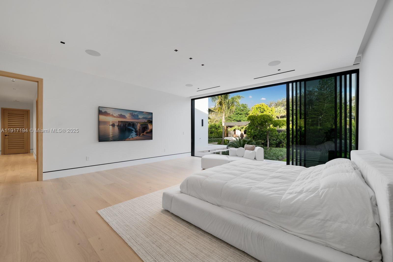 7051 SW 69th Ave South Miami, FL 33143