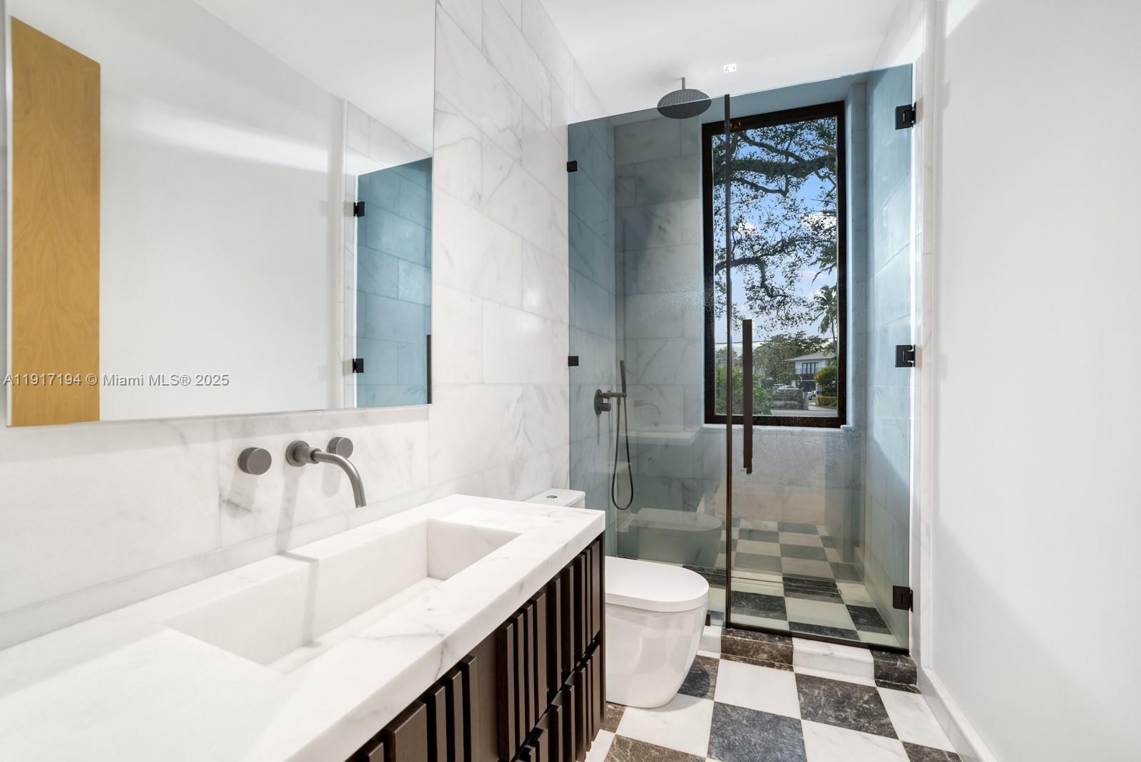 7051 SW 69th Ave South Miami, FL 33143