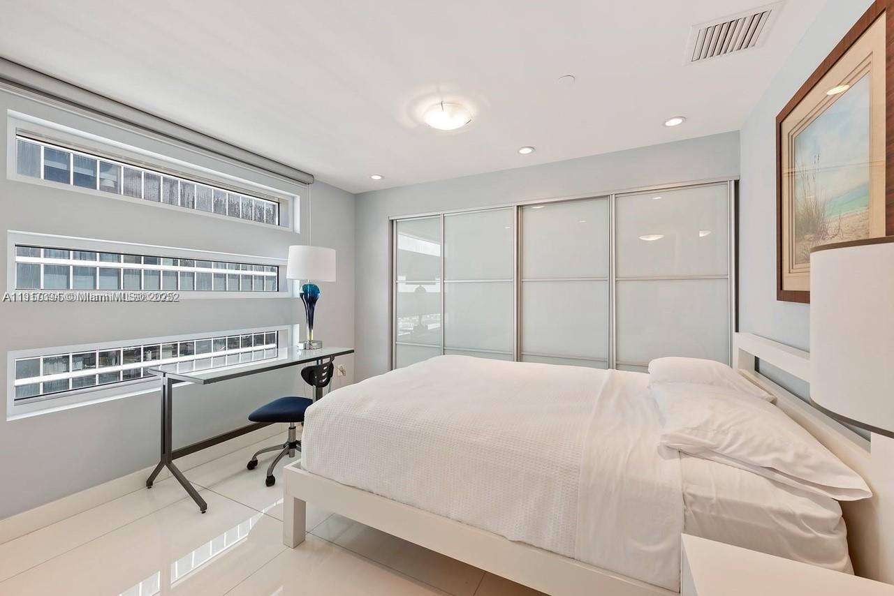 image Ten Museum Park10