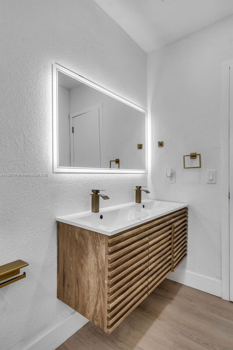 3310 NW 172nd Ter Miami Gardens, FL 33056