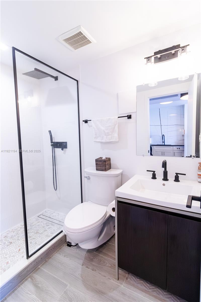 20 E Island Ave #1415 Miami Beach, FL 33139