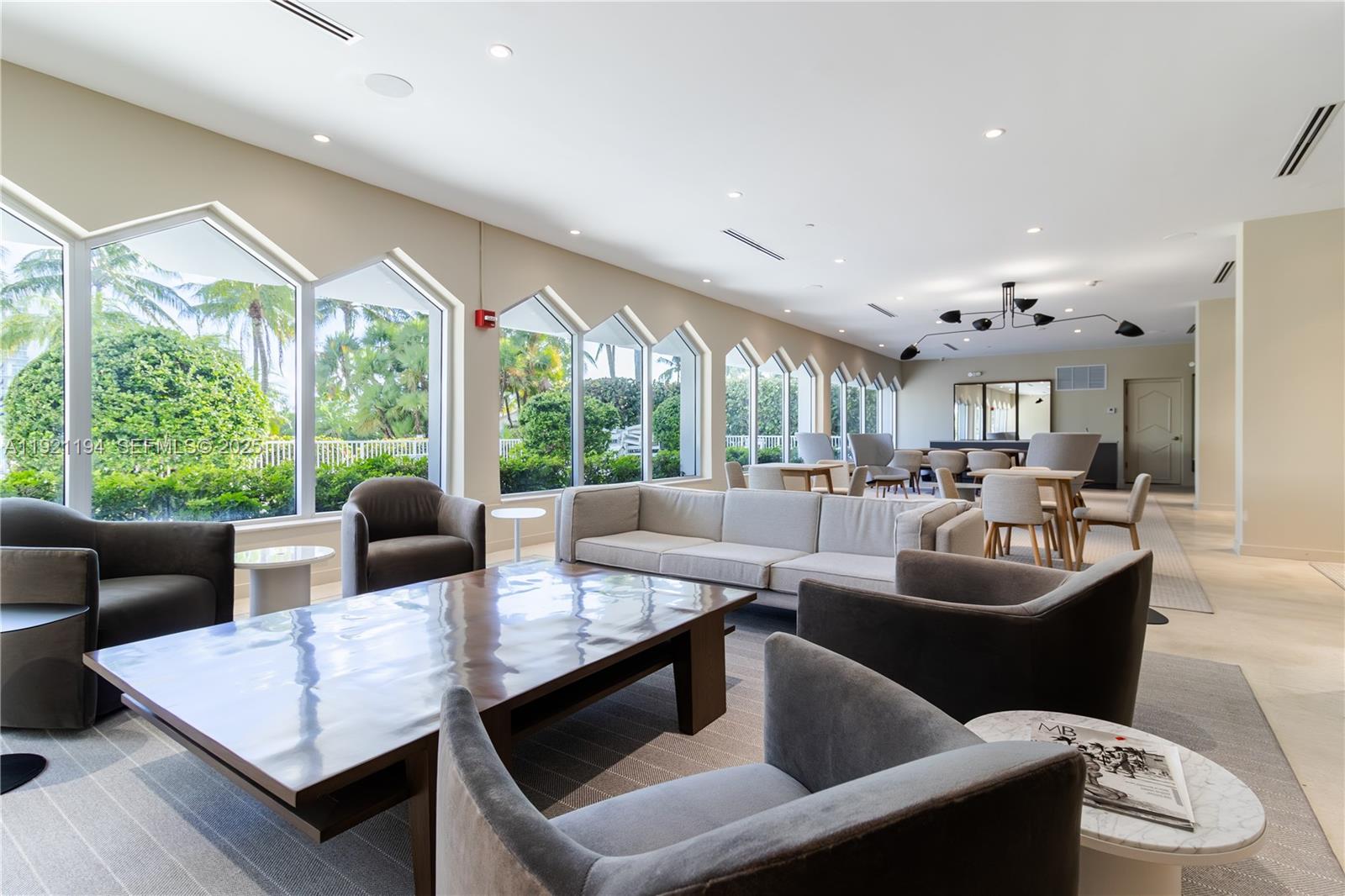 20 E Island Ave #1415 Miami Beach, FL 33139