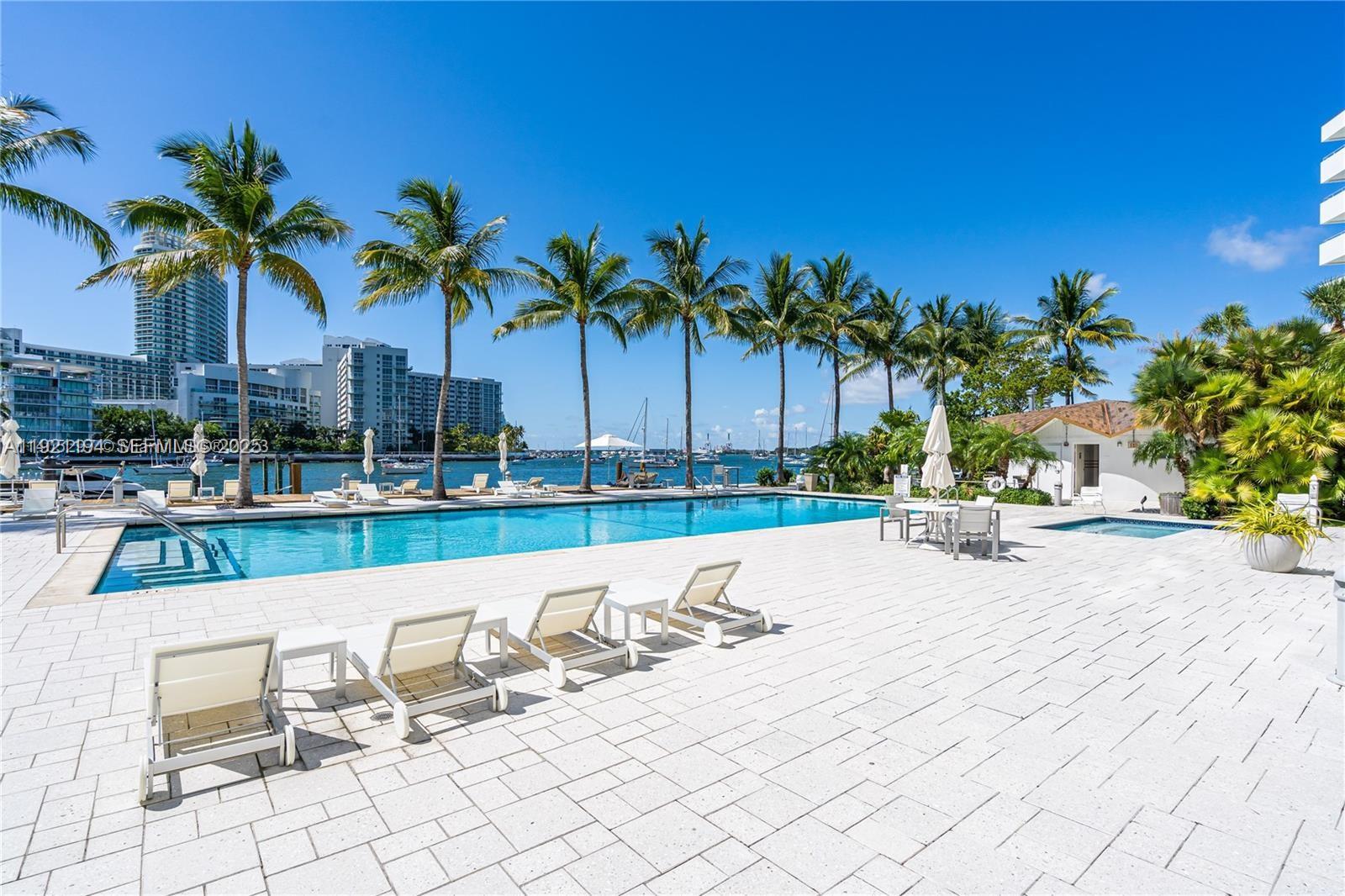 20 E Island Ave #1415 Miami Beach, FL 33139