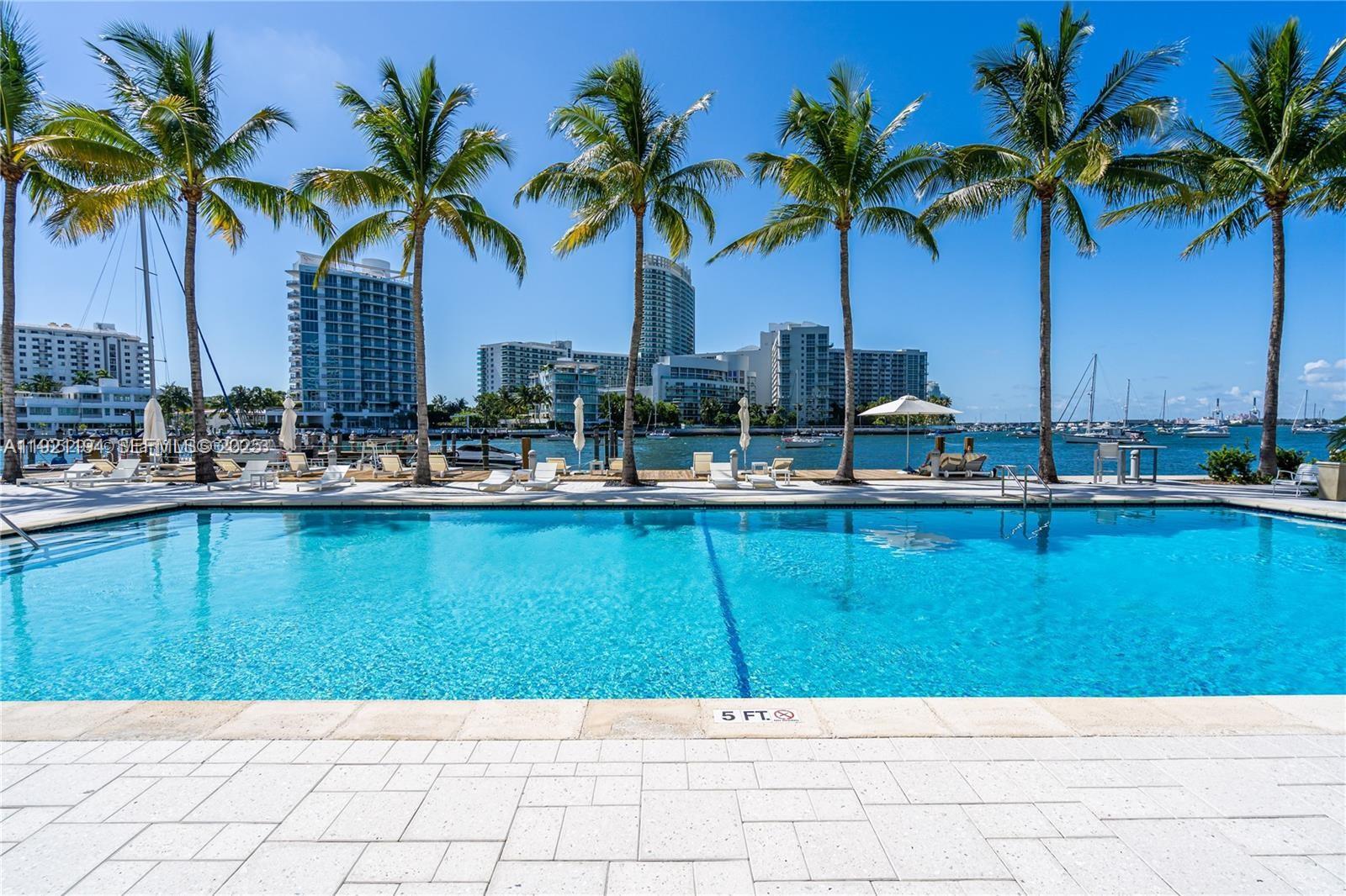 20 E Island Ave #1415 Miami Beach, FL 33139