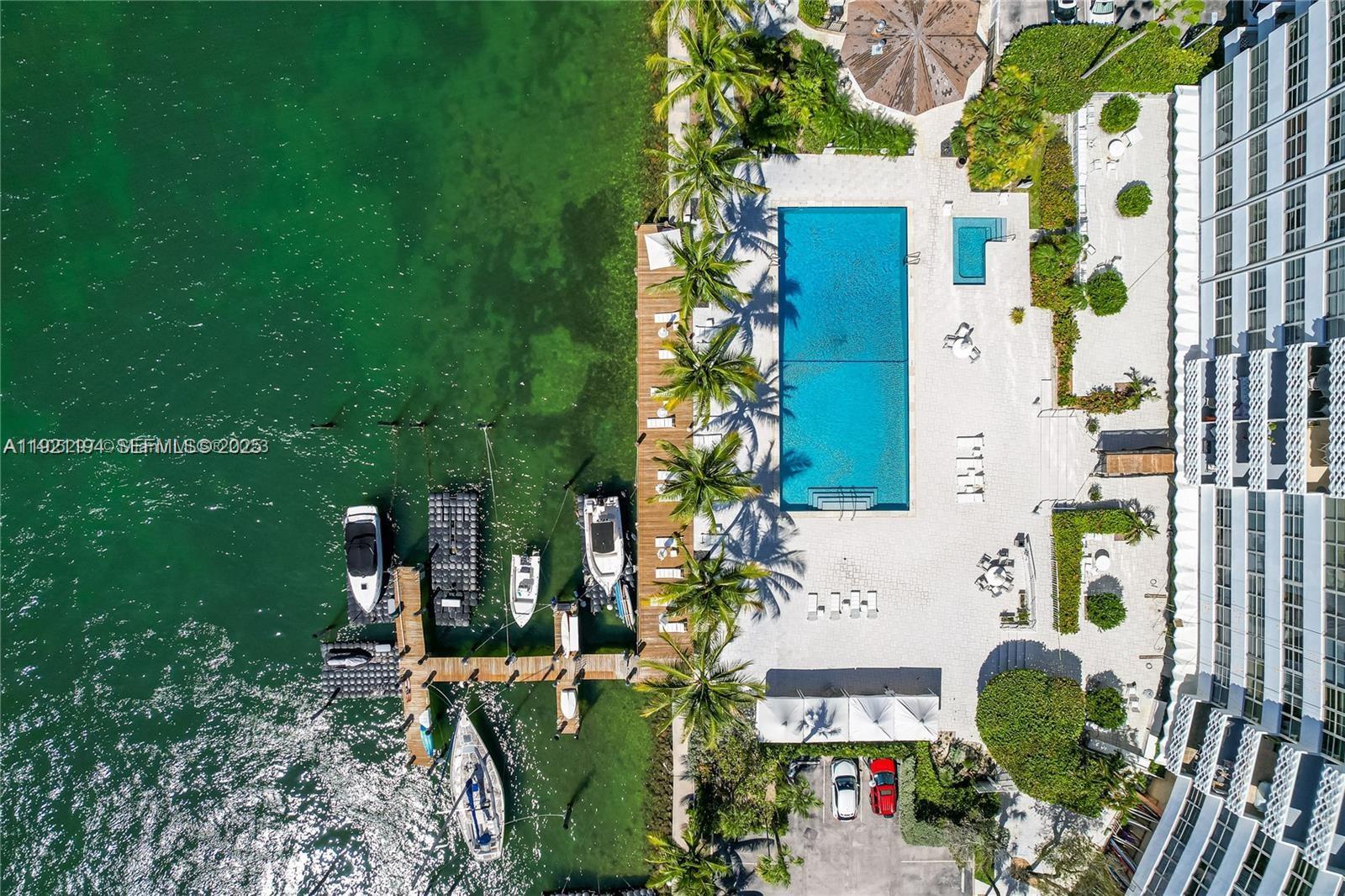 20 E Island Ave #1415 Miami Beach, FL 33139