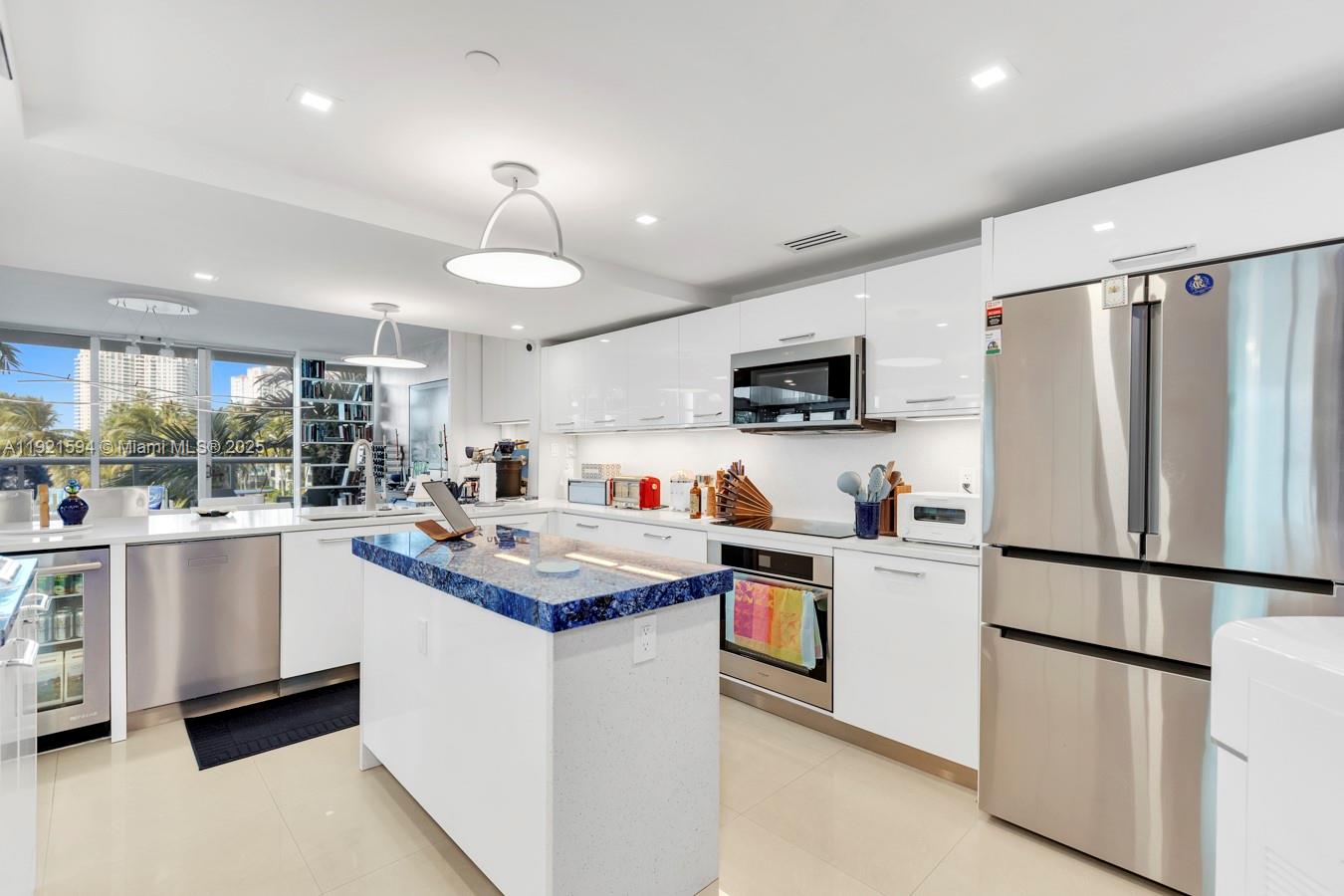 image The Atrium At Aventura14