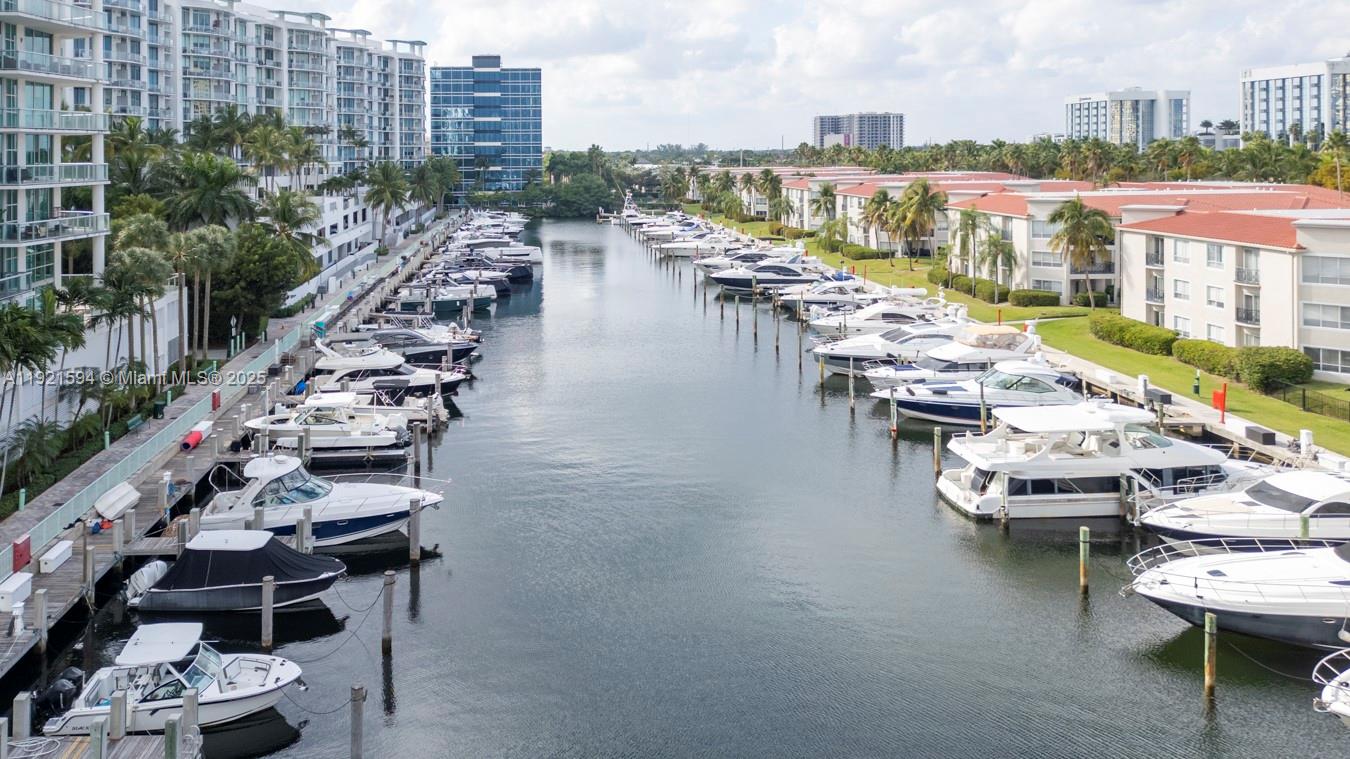 image The Atrium At Aventura64