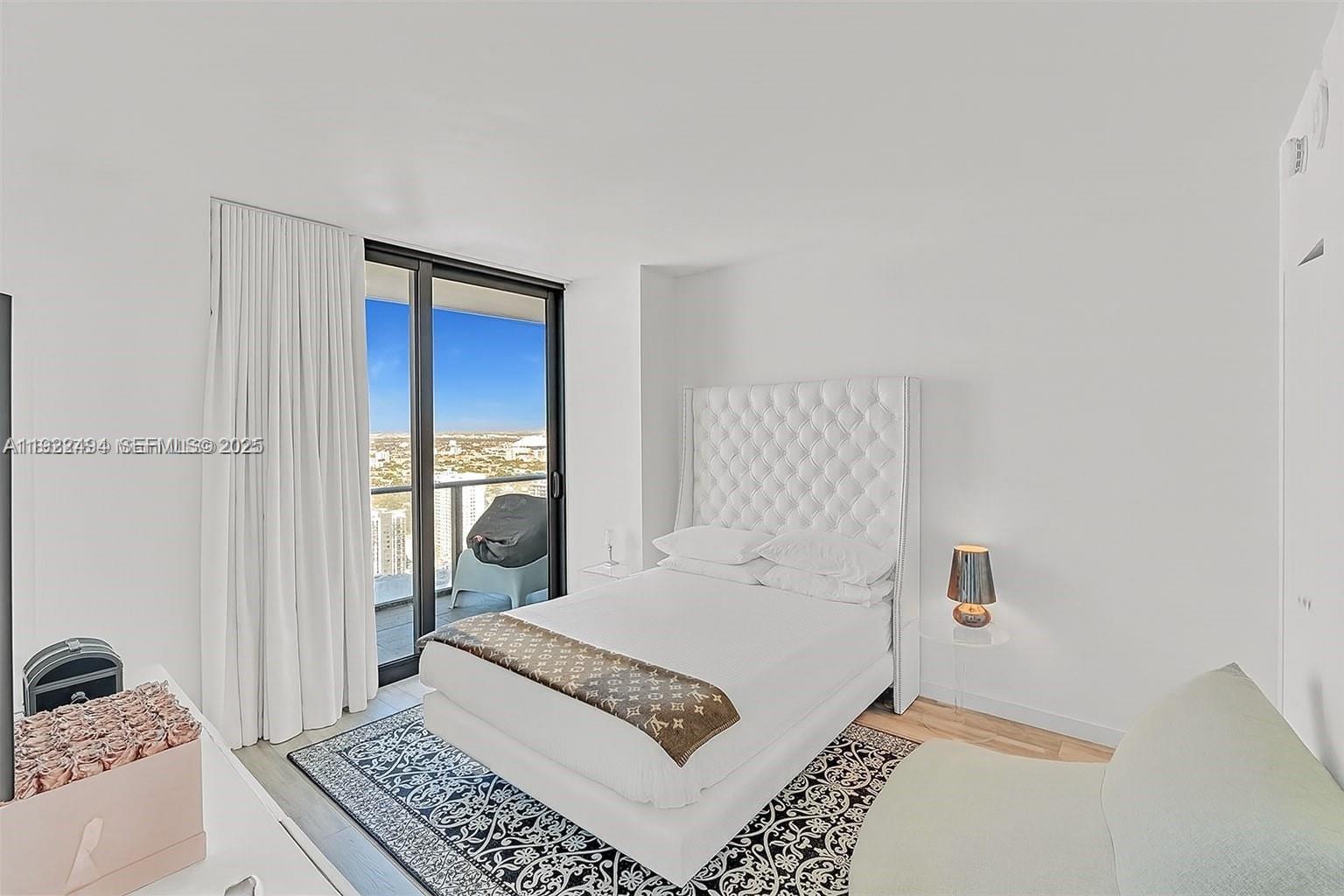 1300 S Miami Ave #3709 Miami, FL 33130