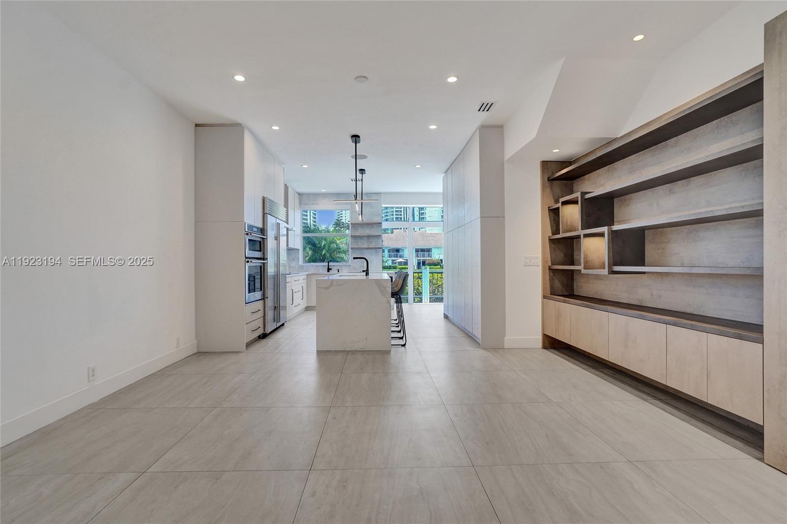 3757 NE 208th Te Aventura, FL 33180