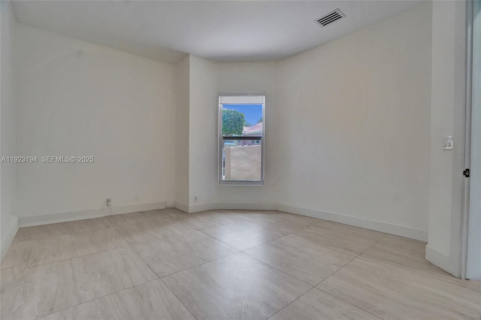 3757 NE 208th Te Aventura, FL 33180