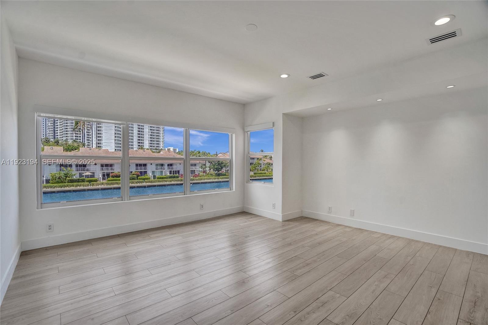 3757 NE 208th Te Aventura, FL 33180