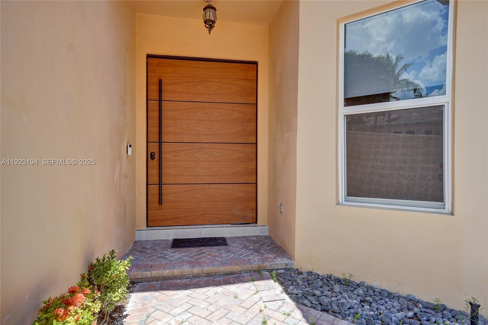 3757 NE 208th Te Aventura, FL 33180