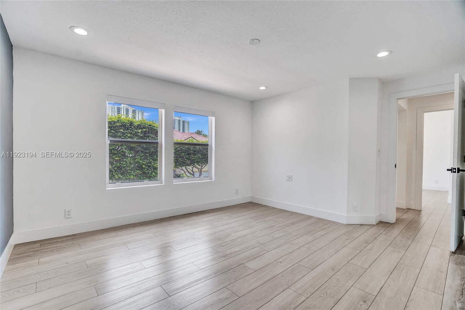 3757 NE 208th Te Aventura, FL 33180