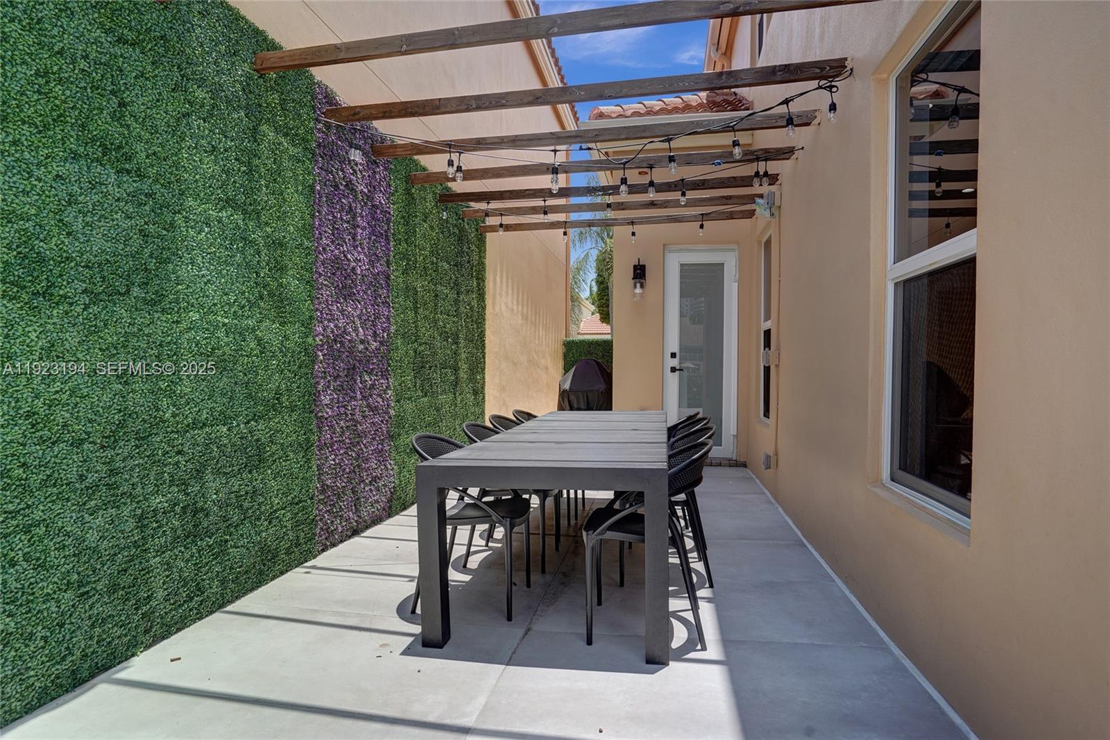 3757 NE 208th Te Aventura, FL 33180