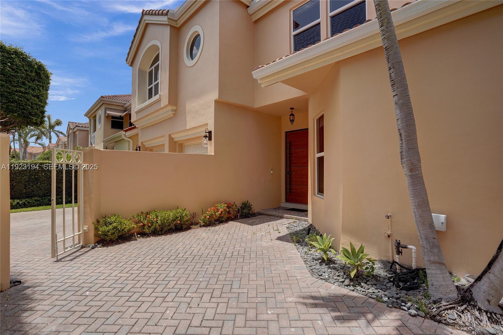 3757 NE 208th Te Aventura, FL 33180
