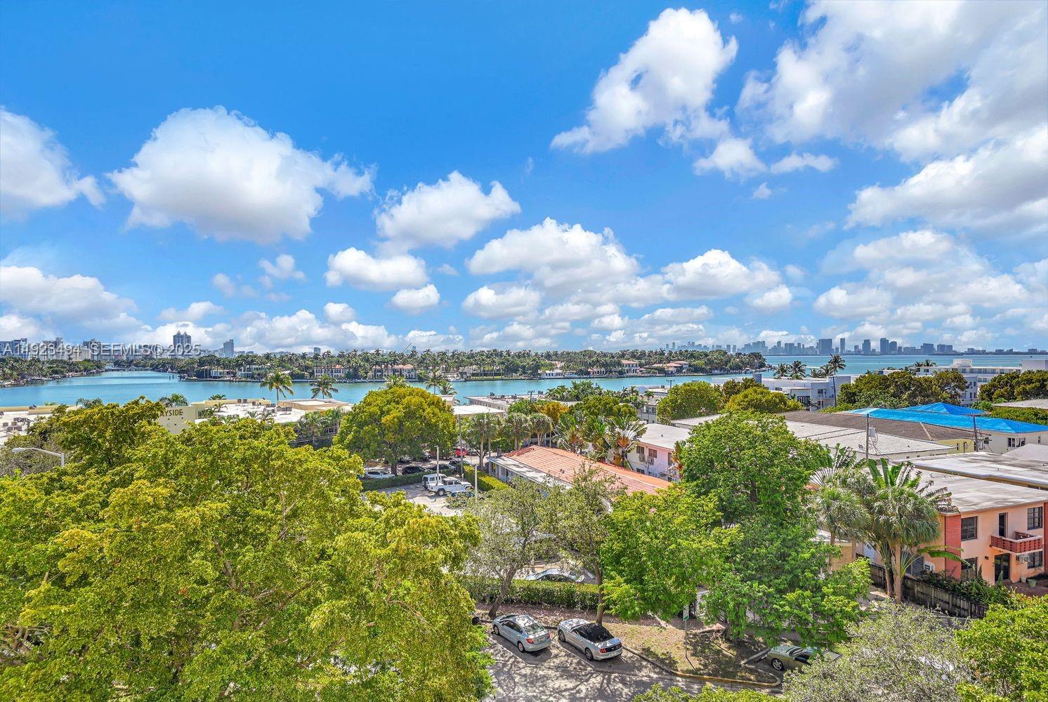 6900 Bay Dr #6B Miami Beach, FL 33141