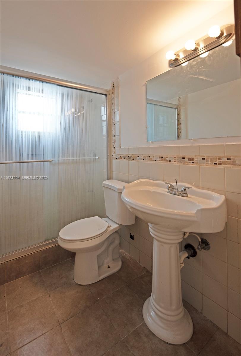 4142 N Jefferson Ave #2C Miami Beach, FL 33140