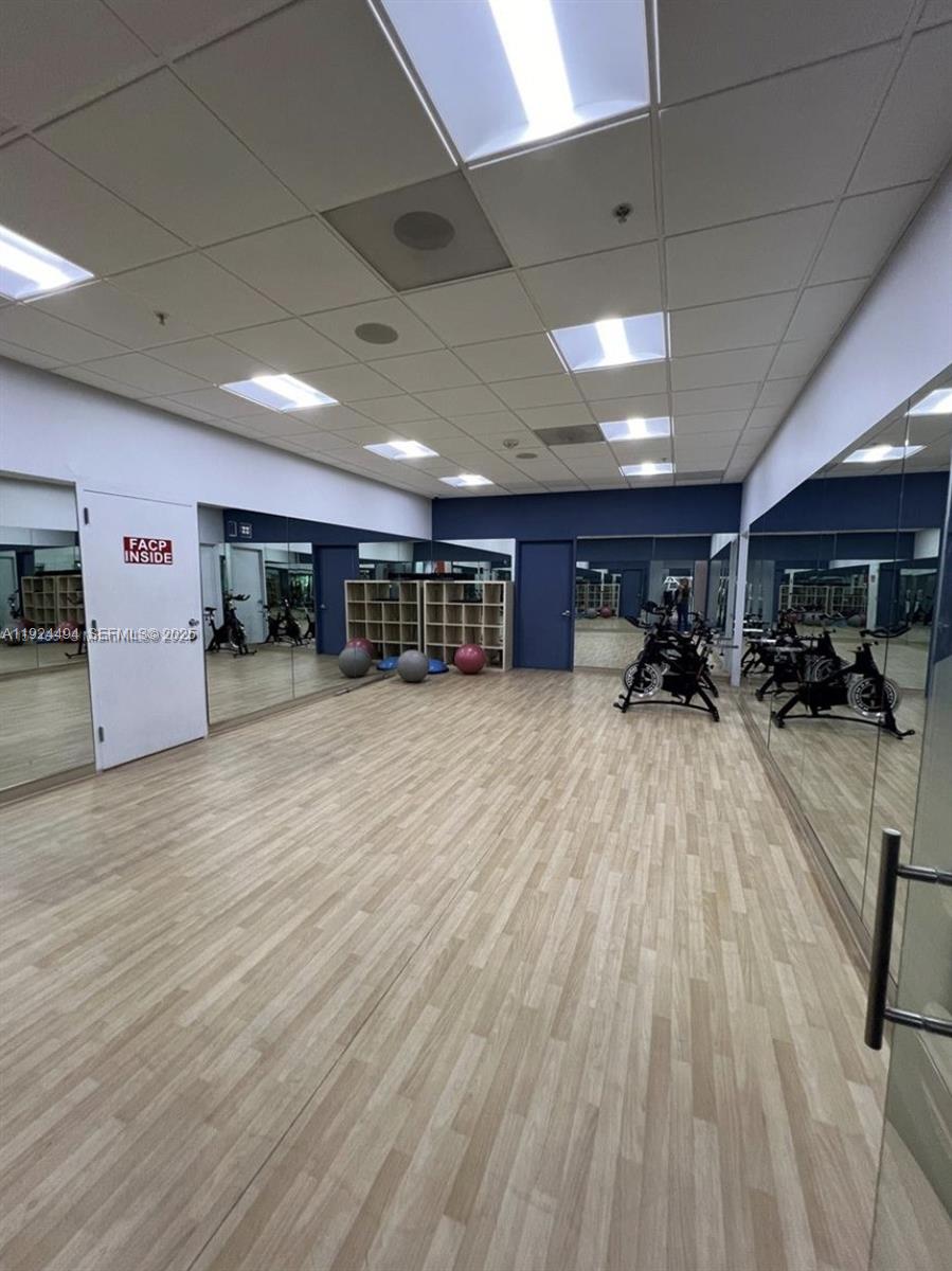 19380 Collins Ave #1402 Sunny Isles Beach, FL 33160