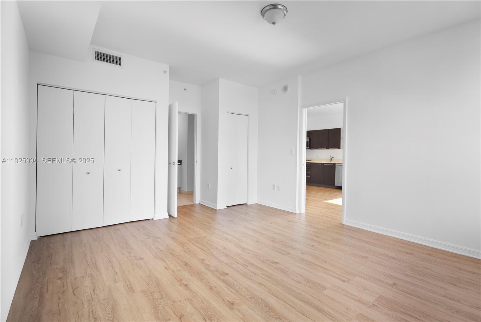 90 SW 3rd St #1512 Miami, FL 33130