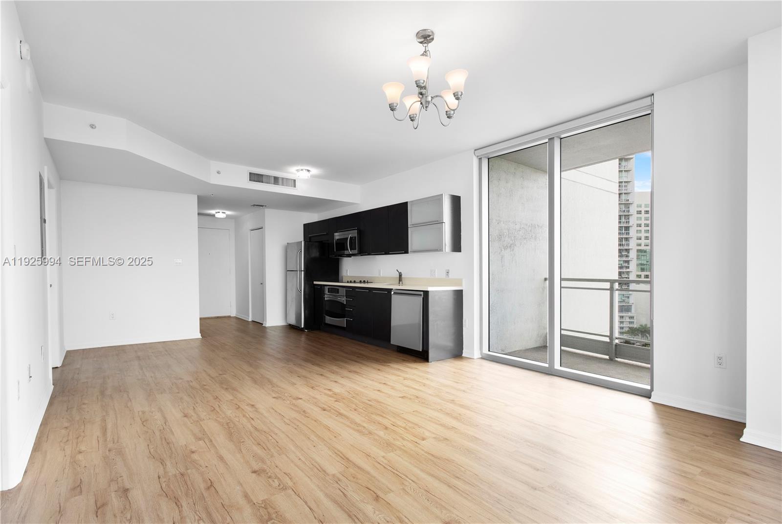 90 SW 3rd St #1512 Miami, FL 33130