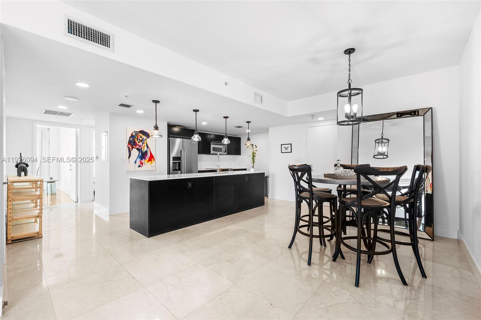 image Onyx on the Bay10