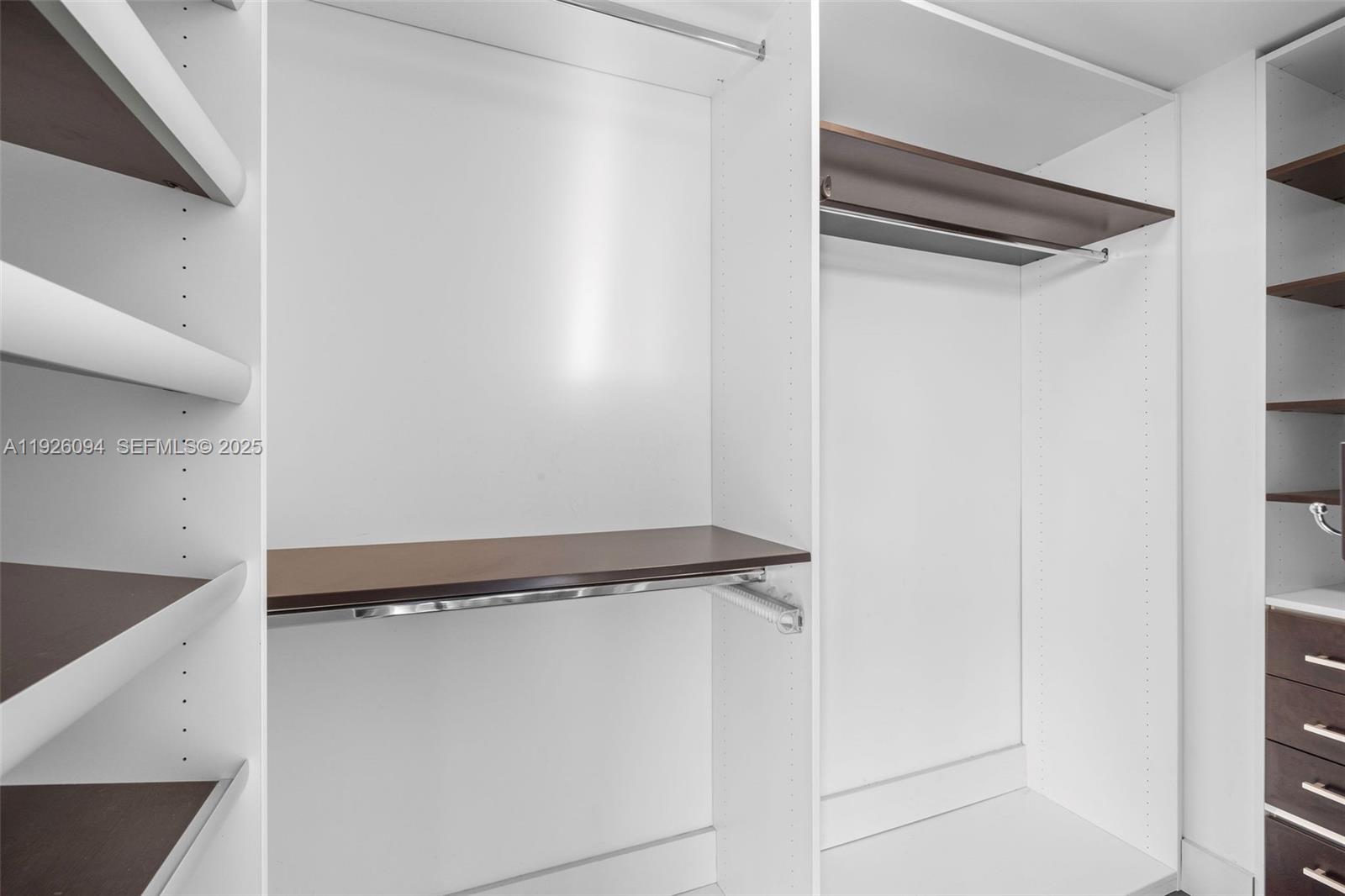 image Onyx on the Bay16