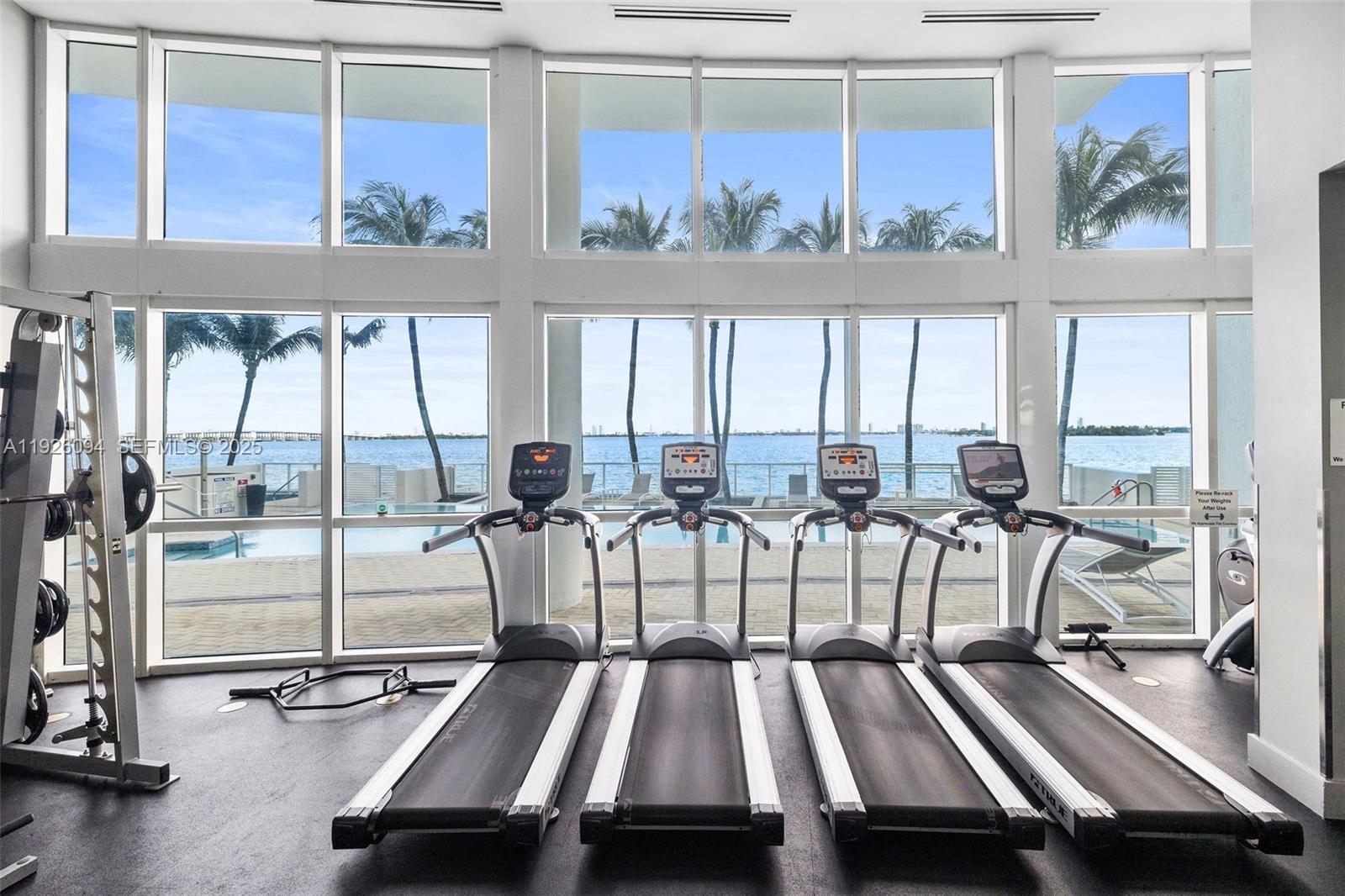 image Onyx on the Bay39