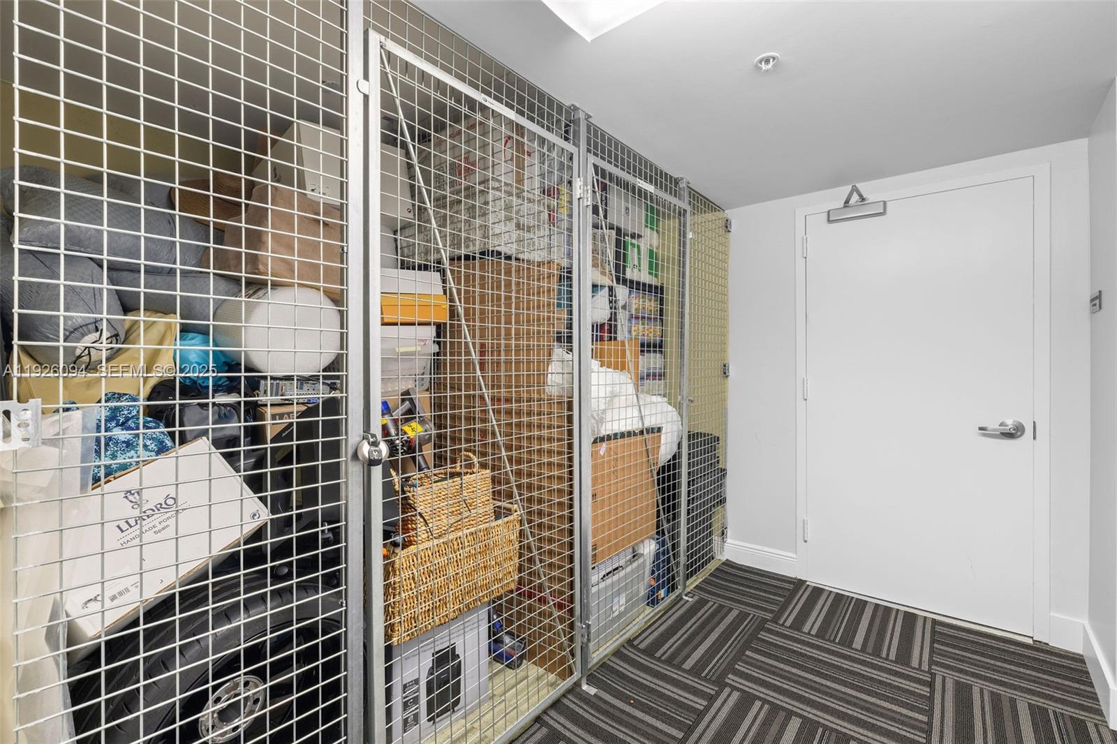 image Onyx on the Bay45