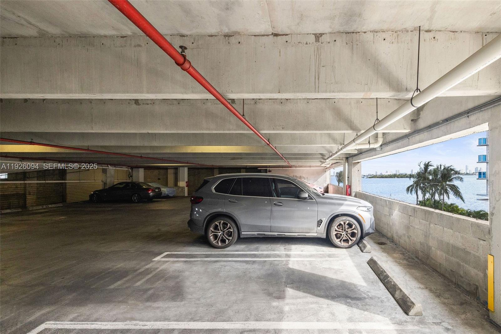 image Onyx on the Bay46