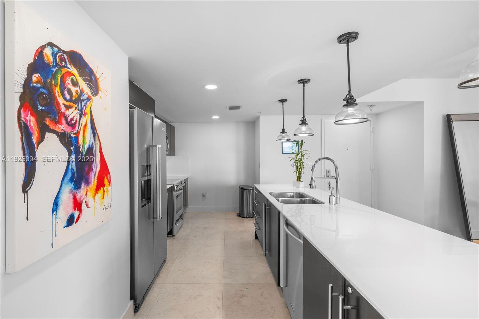 image Onyx on the Bay7