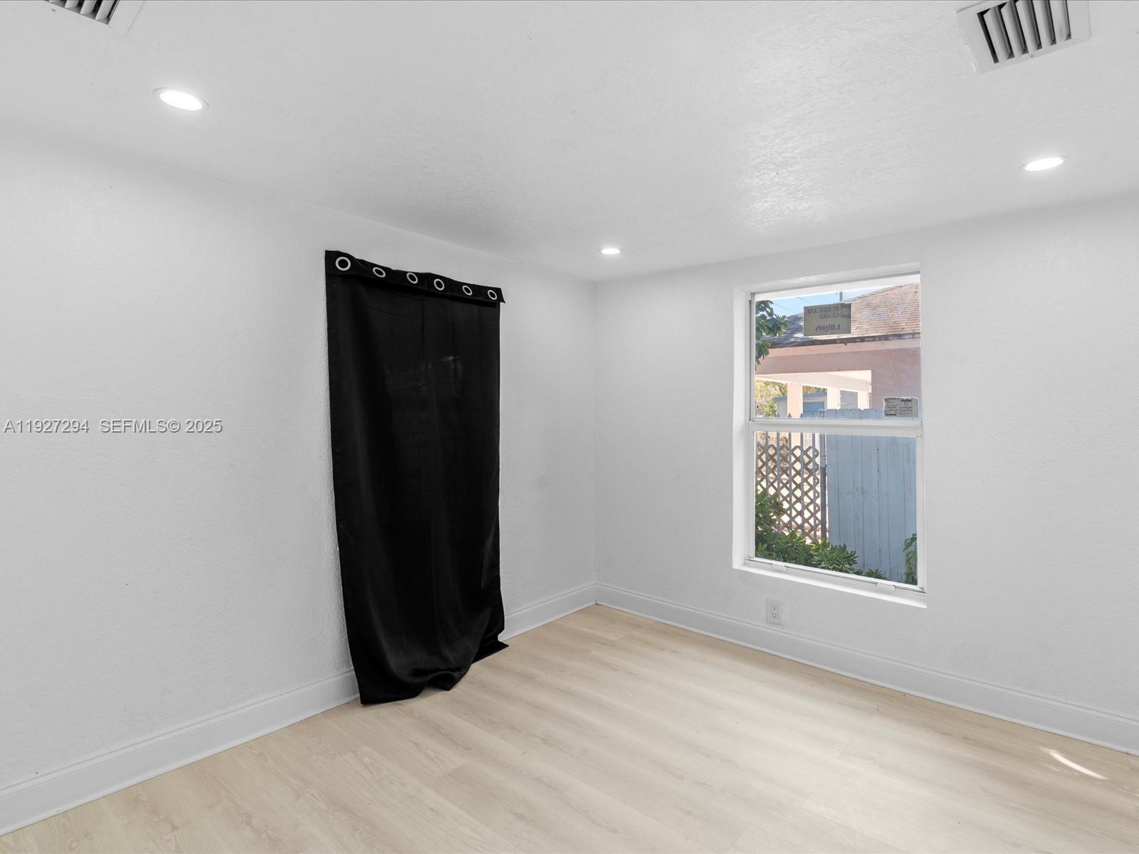 1829 NW 62nd Ter Miami, FL 33147