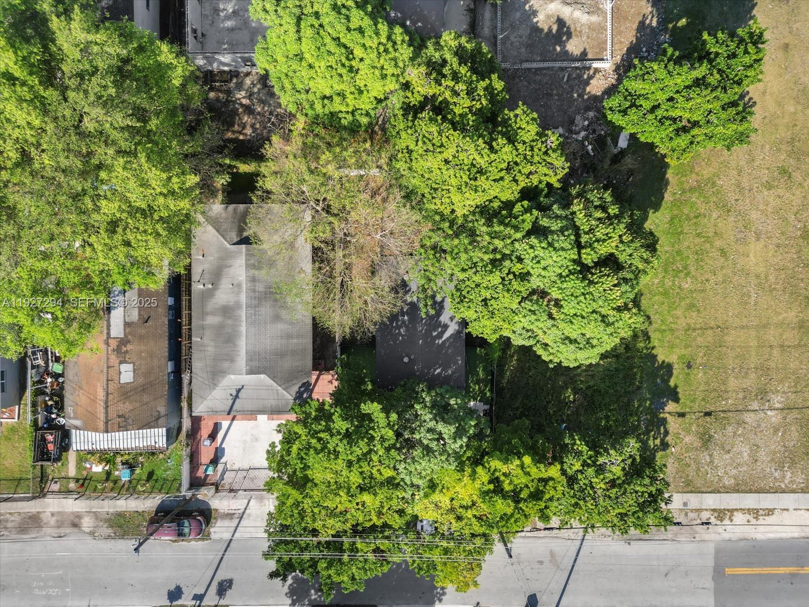 1829 NW 62nd Ter Miami, FL 33147